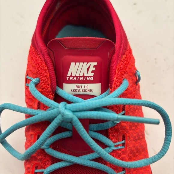 Nike Women’s Training Free 1.0 Cross Bionic Sneakers Size 6.5 - Picture 8 of 9